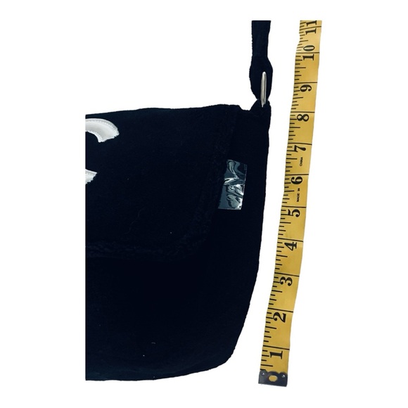 Authentic Chanel Crossbody or Shoulder bag - Picture 10 of 11